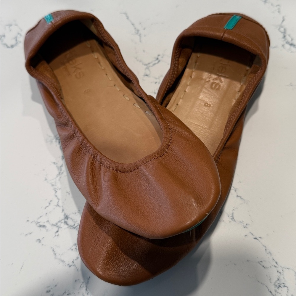 Teaks Leather Ballet Flats